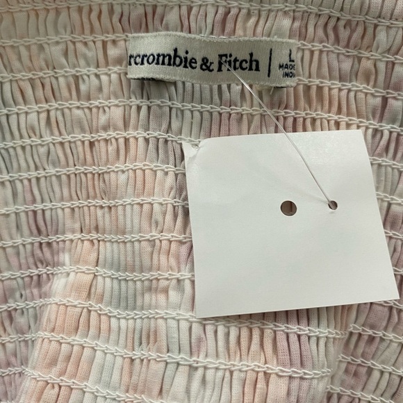 Large Abercrombie & Fitch top - Picture 4 of 7